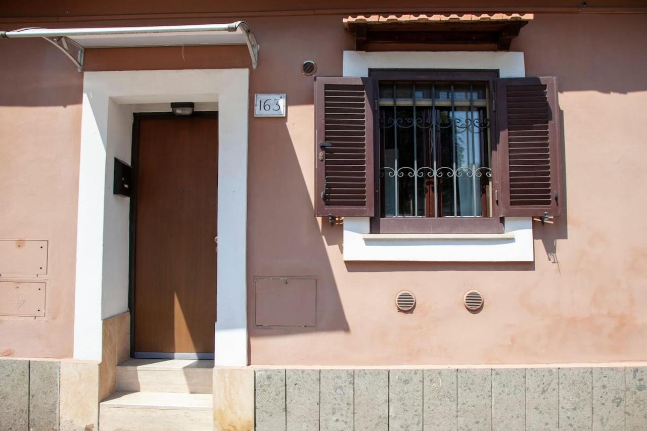 Casa Q163A Tuscolana Next To Metro Apartman Róma Kültér fotó